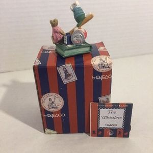 Penny Whisle Lane 4 pc set Christmas Figurine new